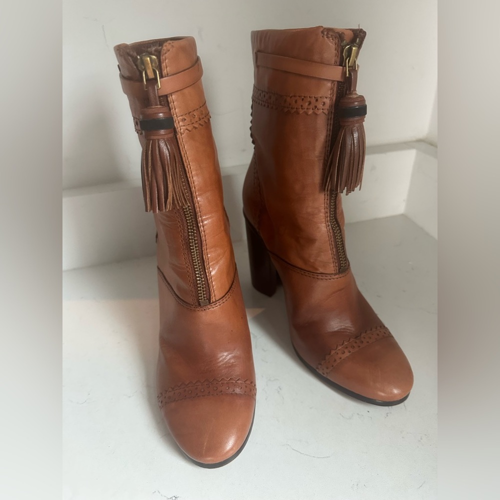 Tory‎ Burch Huxley sz8 brown booties - Picture 13 of 13